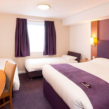 Premier Inn Бернлі Екстер'єр фото